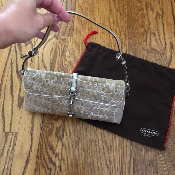 Coach runway collection metallic wristlet leather trim - Picture 2 of 7